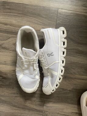 On Cloud Men's Cloudswift Athletic Shoes - White, Size Men’s 10